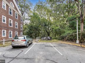 3750 39TH Street NW B146, Washington DC 20016