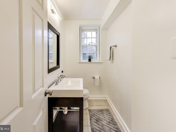 3750 39TH Street NW B146, Washington DC 20016