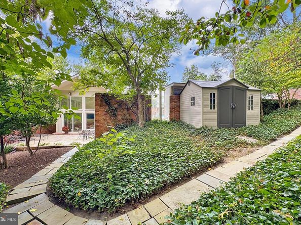 1753 Army Navy Drive, Arlington VA 22202