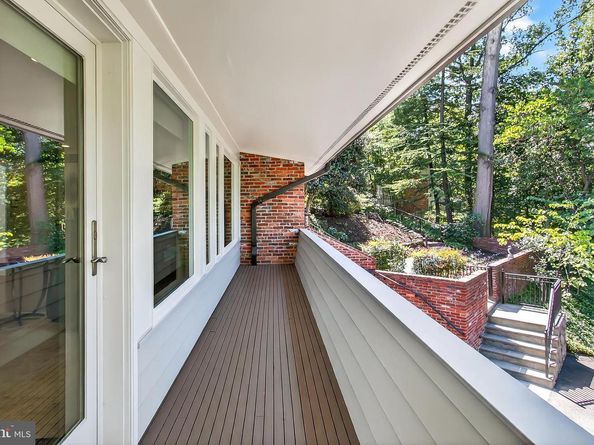 1753 Army Navy Drive, Arlington VA 22202