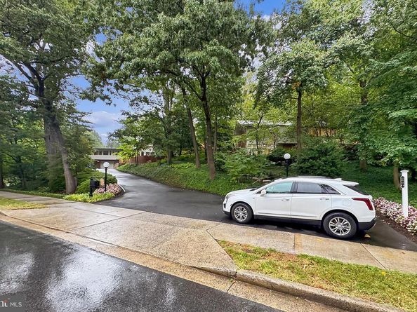 1753 Army Navy Drive, Arlington VA 22202