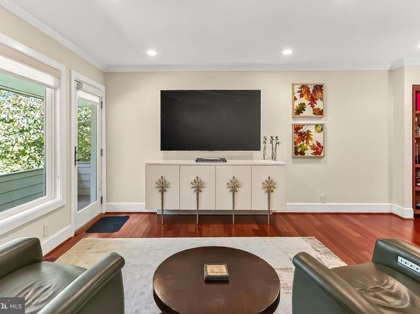 1753 Army Navy Drive, Arlington VA 22202