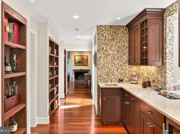 1753 Army Navy Drive, Arlington VA 22202