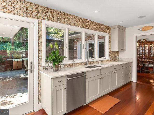 1753 Army Navy Drive, Arlington VA 22202