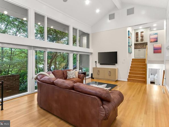 1753 Army Navy Drive, Arlington VA 22202