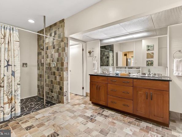 1753 Army Navy Drive, Arlington VA 22202