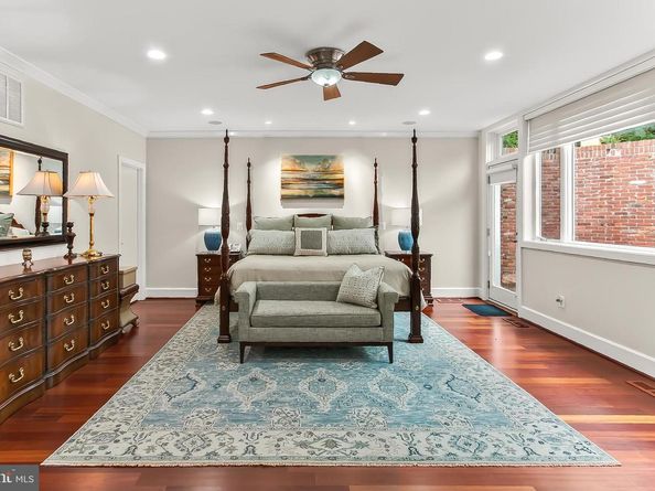 1753 Army Navy Drive, Arlington VA 22202