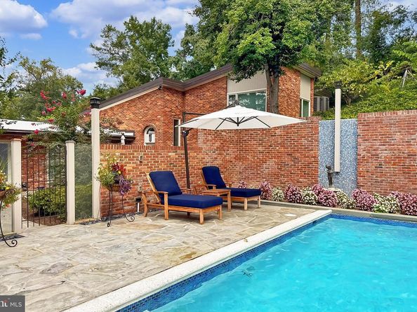 1753 Army Navy Drive, Arlington VA 22202