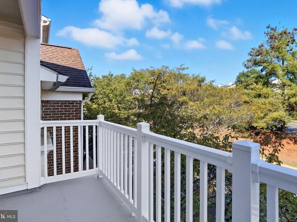 46895 Eaton Terrace 300, Sterling VA 20164