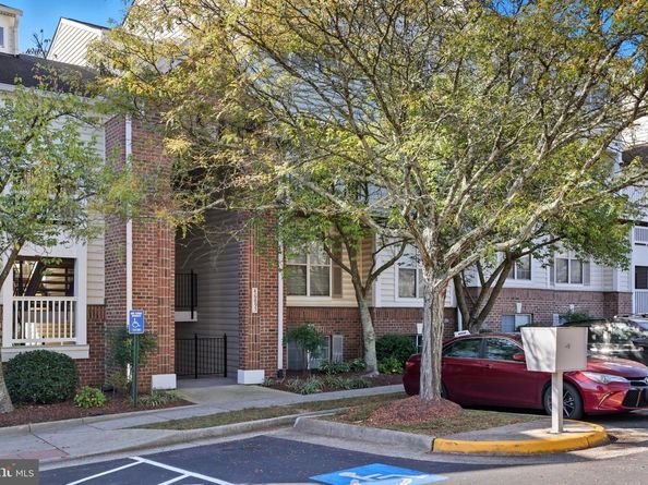 46895 Eaton Terrace 300, Sterling VA 20164