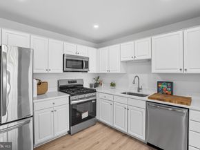 46895 Eaton Terrace 300, Sterling VA 20164