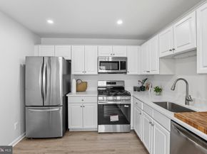 46895 Eaton Terrace 300, Sterling VA 20164