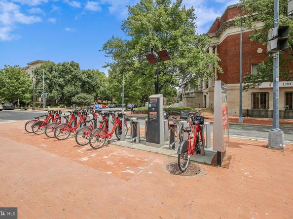 629 Acker Place NE, Washington DC 20002