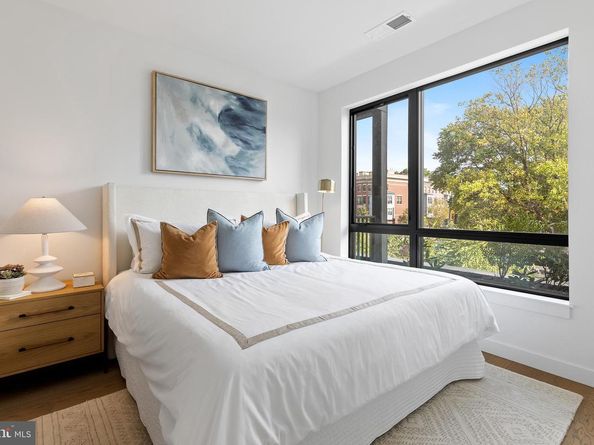 7175 12TH Street NW 305, Washington DC 20011