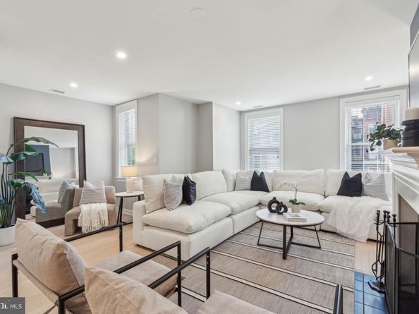 910 Spruce Street 10, Philadelphia PA 19107