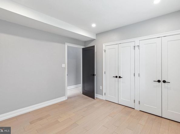 910 Spruce Street 10, Philadelphia PA 19107