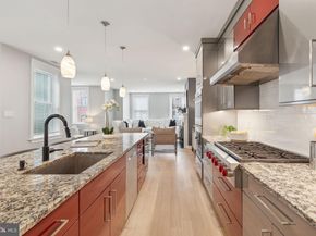 910 Spruce Street 10, Philadelphia PA 19107