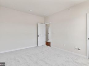 105 River Trail Circle 3, King Of Prussia PA 19406