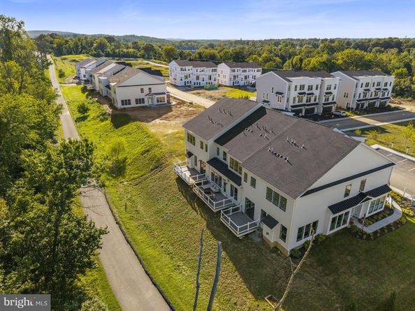 105 River Trail Circle 3, King Of Prussia PA 19406