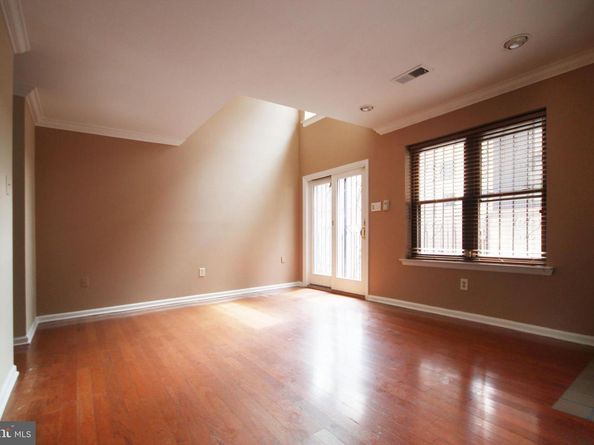 2128 Appletree Street, Philadelphia PA 19103