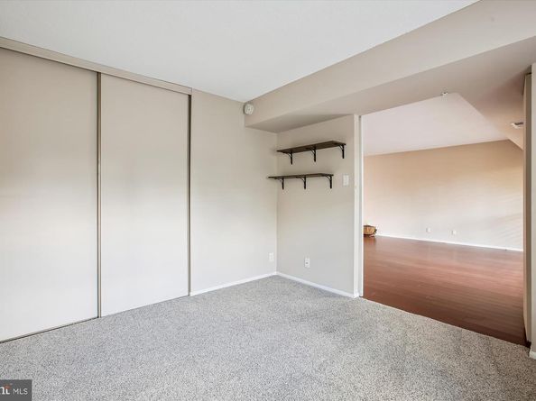 307 Yoakum Parkway 406, Alexandria VA 22304