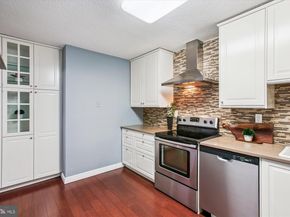 307 Yoakum Parkway 406, Alexandria VA 22304