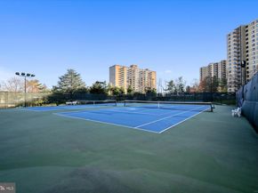 307 Yoakum Parkway 406, Alexandria VA 22304