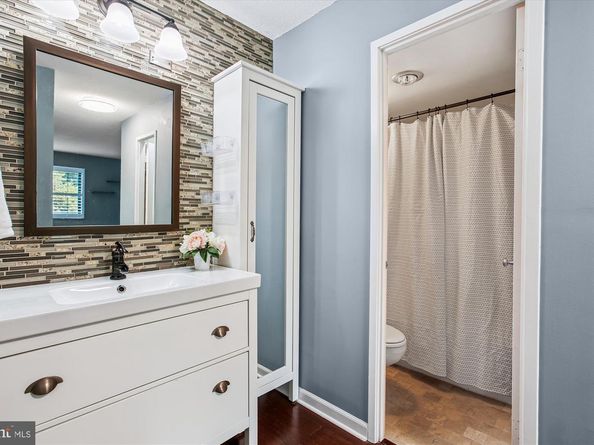 307 Yoakum Parkway 406, Alexandria VA 22304