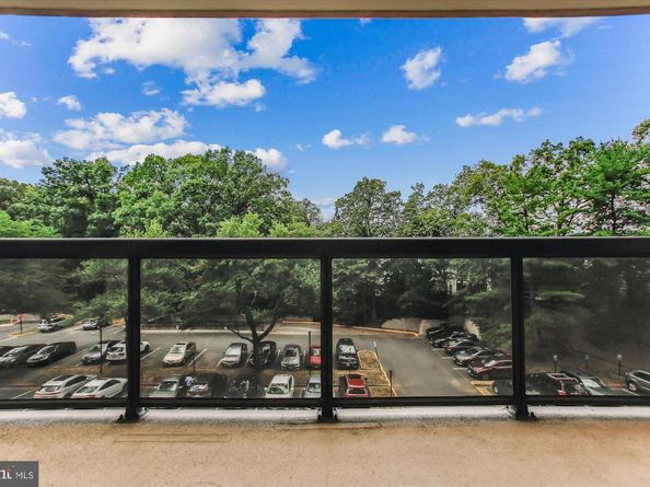 307 Yoakum Parkway 406, Alexandria VA 22304