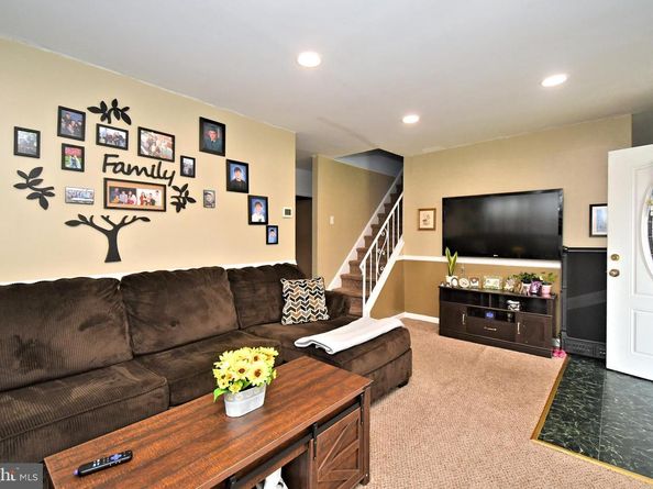 2830 Woodhaven Road, Philadelphia PA 19154