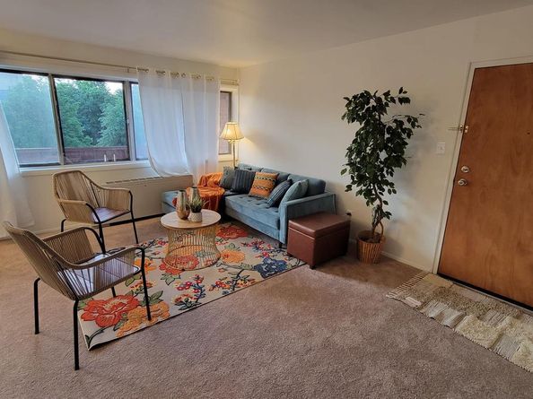 1501 S George Mason Drive S 23, Arlington VA 22204