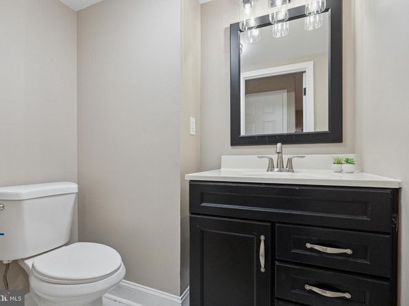 10216 Ambridge Place, Philadelphia PA 19114