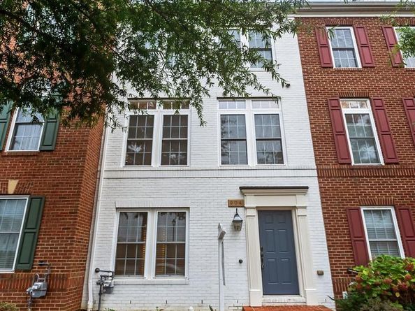 904 W Glebe Road, Alexandria VA 22305