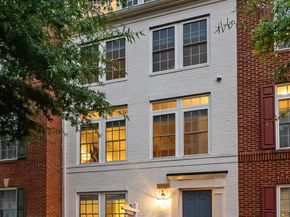 904 W Glebe Road, Alexandria VA 22305