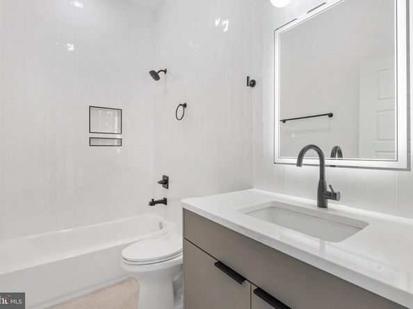 1338 N Franklin Street B, Philadelphia PA 19122