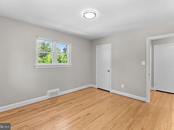 5931 1st Street S, Arlington VA 22204