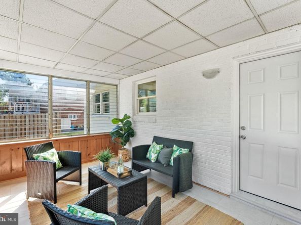 5931 1st Street S, Arlington VA 22204