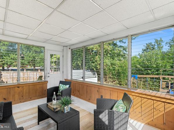 5931 1st Street S, Arlington VA 22204