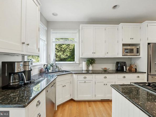 201 Prescott Circle SE, Vienna VA 22180
