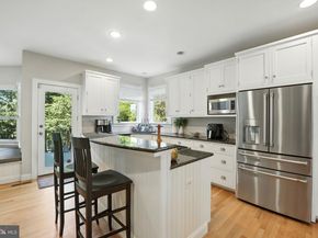 201 Prescott Circle SE, Vienna VA 22180