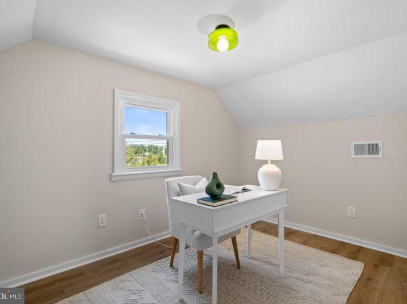 2108 Dinwiddie Street S, Arlington VA 22206