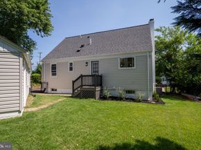 2108 Dinwiddie Street S, Arlington VA 22206