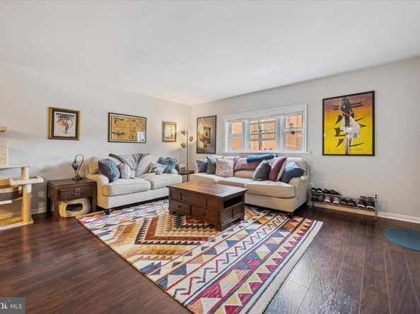 357 Hermitage Street, Philadelphia PA 19128