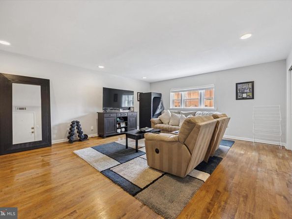 357 Hermitage Street, Philadelphia PA 19128