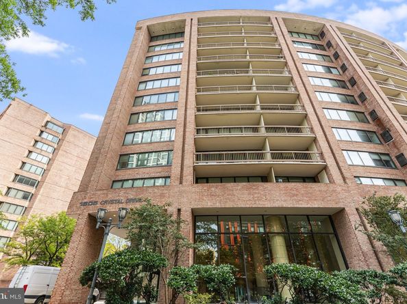1805 Crystal Drive 318S, Arlington VA 22202
