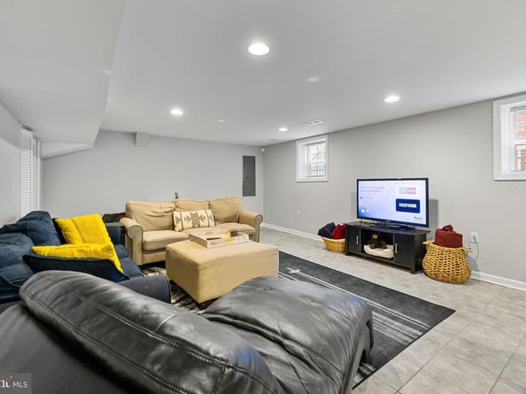 3327 5TH Street SE, Washington DC 20032