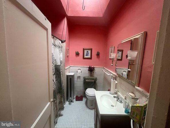 5633 Sansom Street, Philadelphia PA 19139