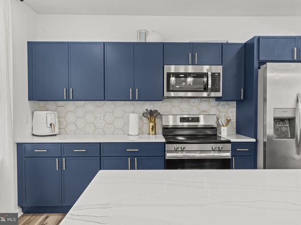 5320 Wynnefield Avenue, Philadelphia PA 19131