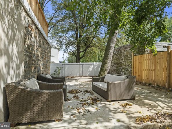 5320 Wynnefield Avenue, Philadelphia PA 19131