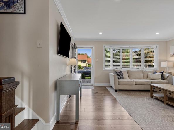 329 Williams Road, Bryn Mawr PA 19010